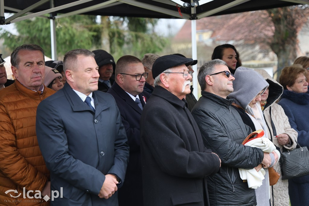 Odsłonięcie tablicy w Szczytnikach nad Kaczawą
