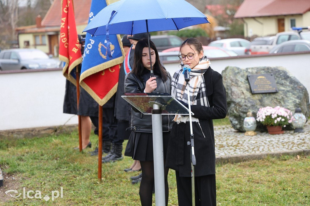 Odsłonięcie tablicy w Szczytnikach nad Kaczawą