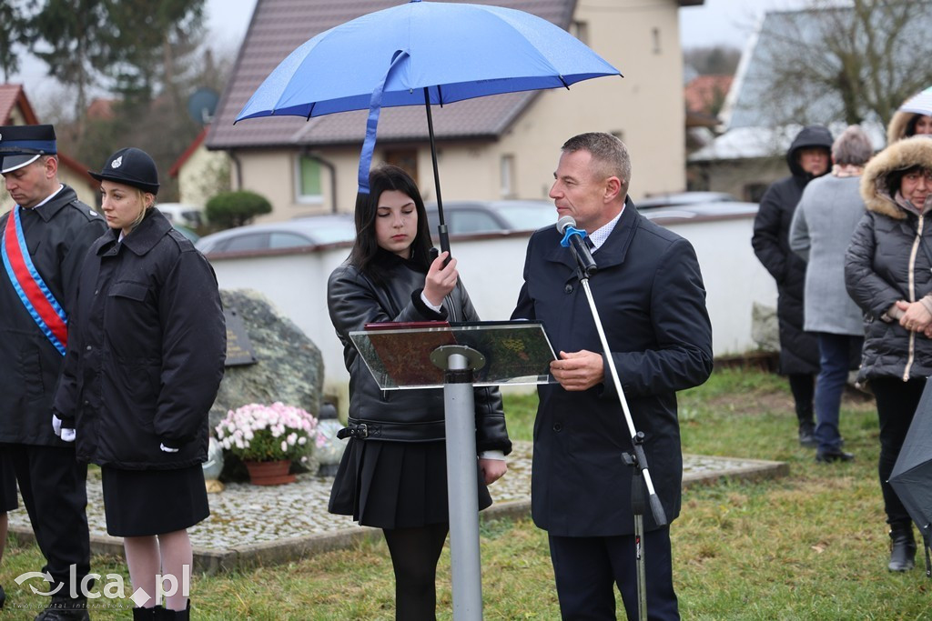 Odsłonięcie tablicy w Szczytnikach nad Kaczawą