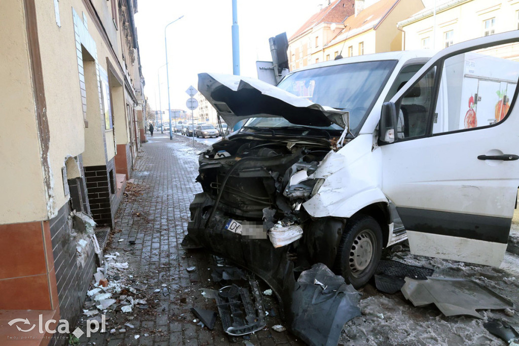 Groźna kolizja na skrzyżowaniu