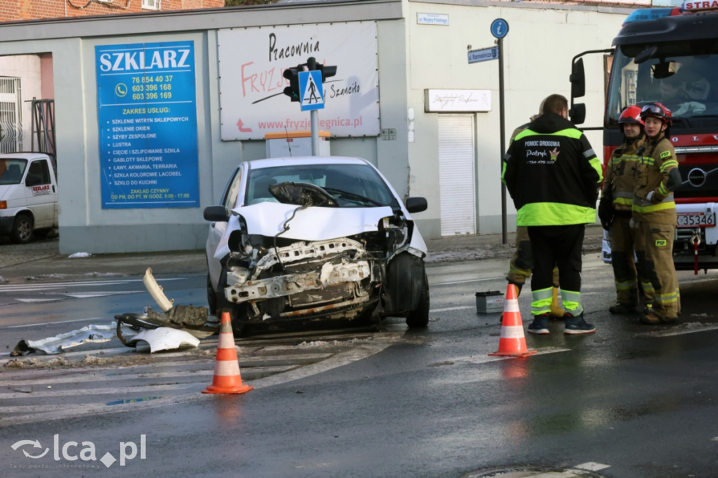 Groźna kolizja na skrzyżowaniu