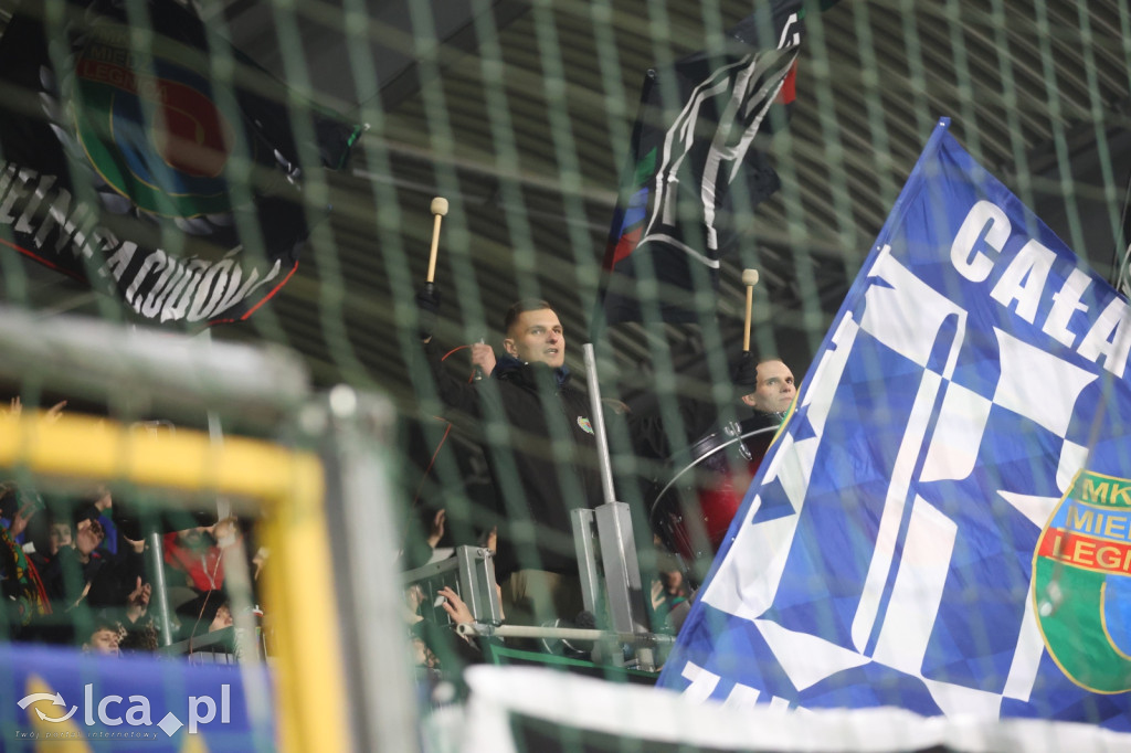 Kibice na meczu Miedzi z Tychami