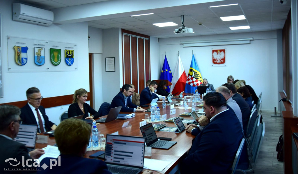 Rada Powiatu Legnickiego podjęła pięć uchwał