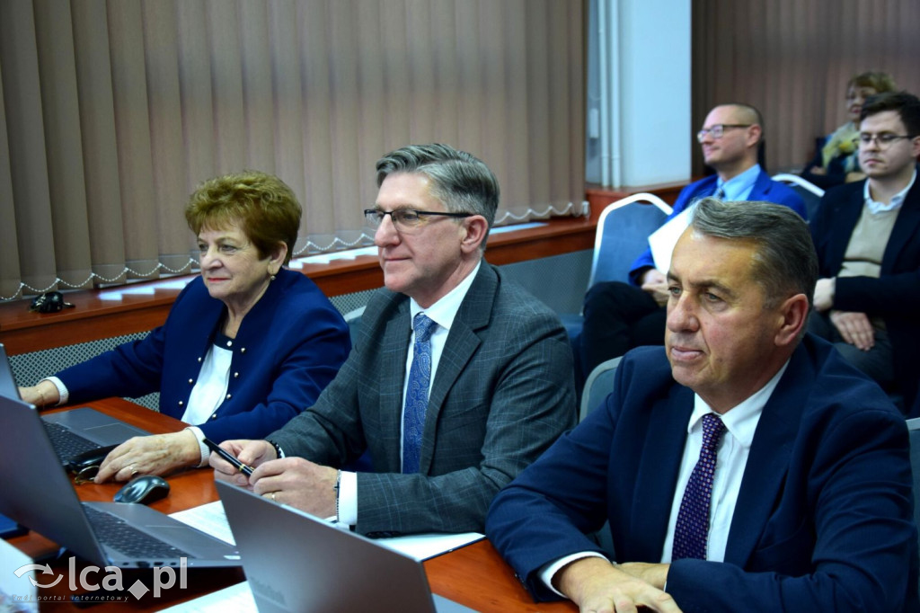 Rada Powiatu Legnickiego podjęła pięć uchwał