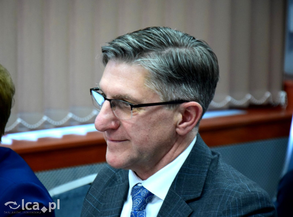 Rada Powiatu Legnickiego podjęła pięć uchwał