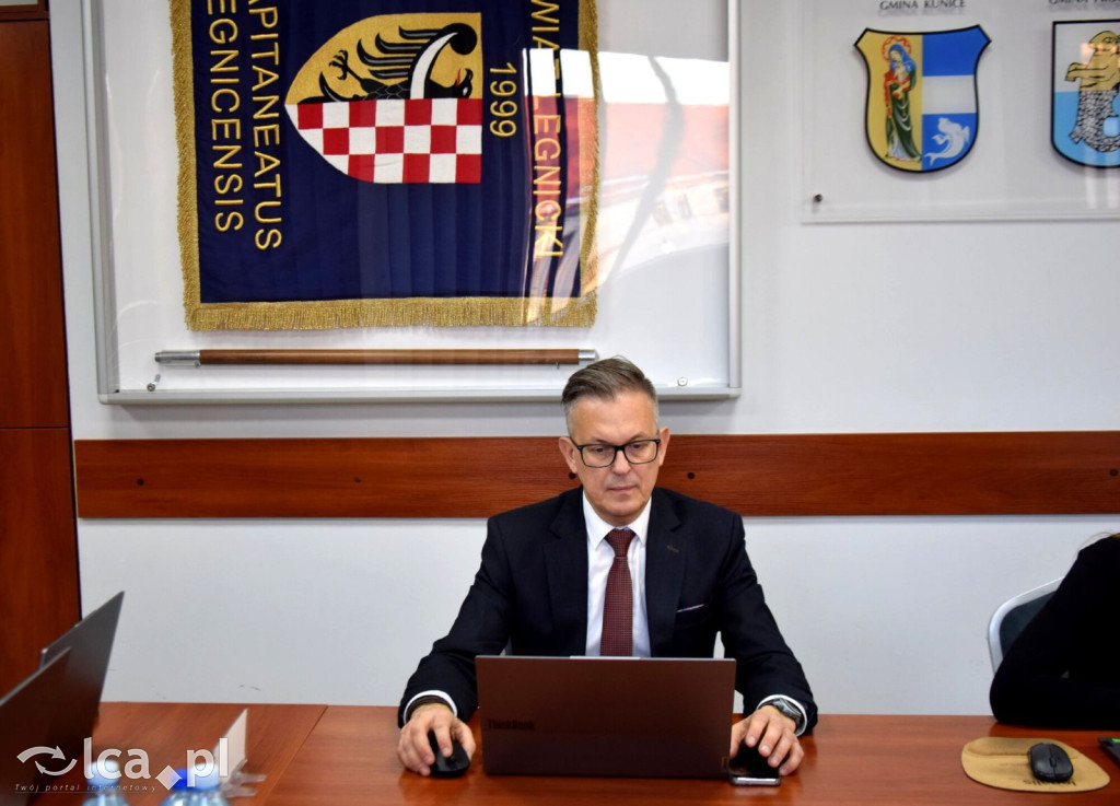 Rada Powiatu Legnickiego podjęła pięć uchwał