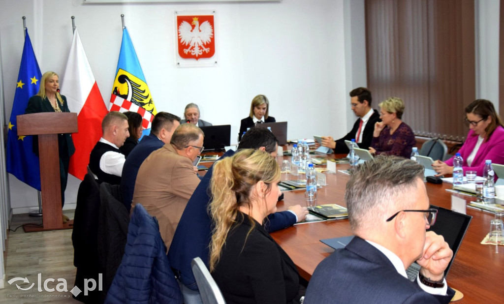 Rada Powiatu Legnickiego podjęła pięć uchwał