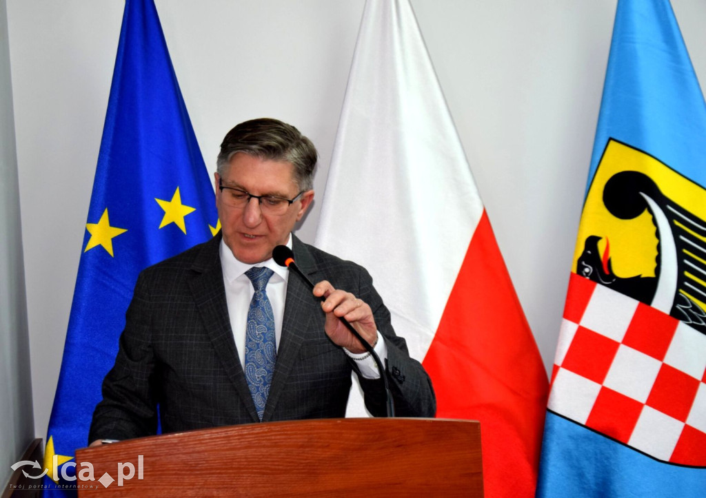 Rada Powiatu Legnickiego podjęła pięć uchwał