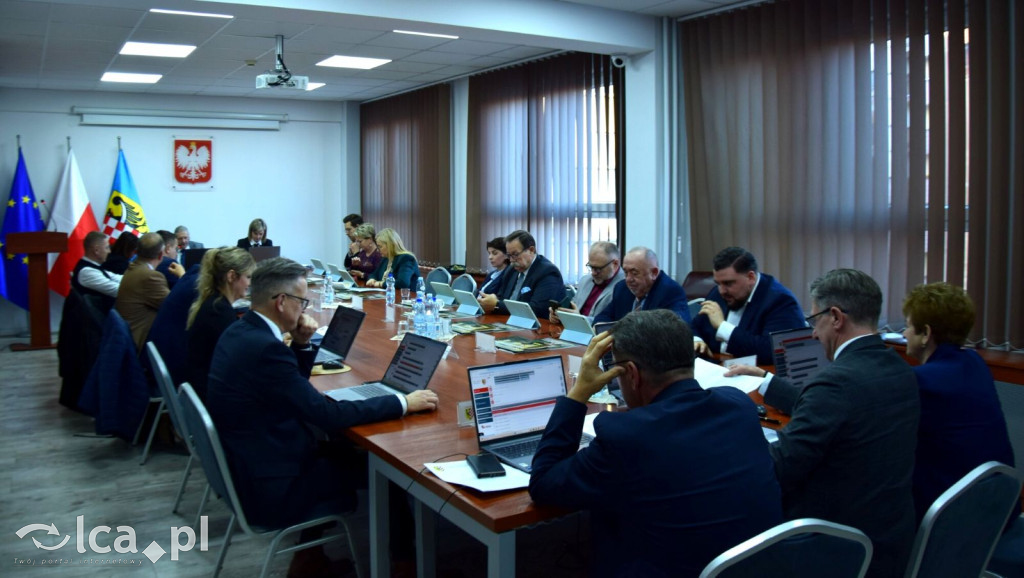Rada Powiatu Legnickiego podjęła pięć uchwał