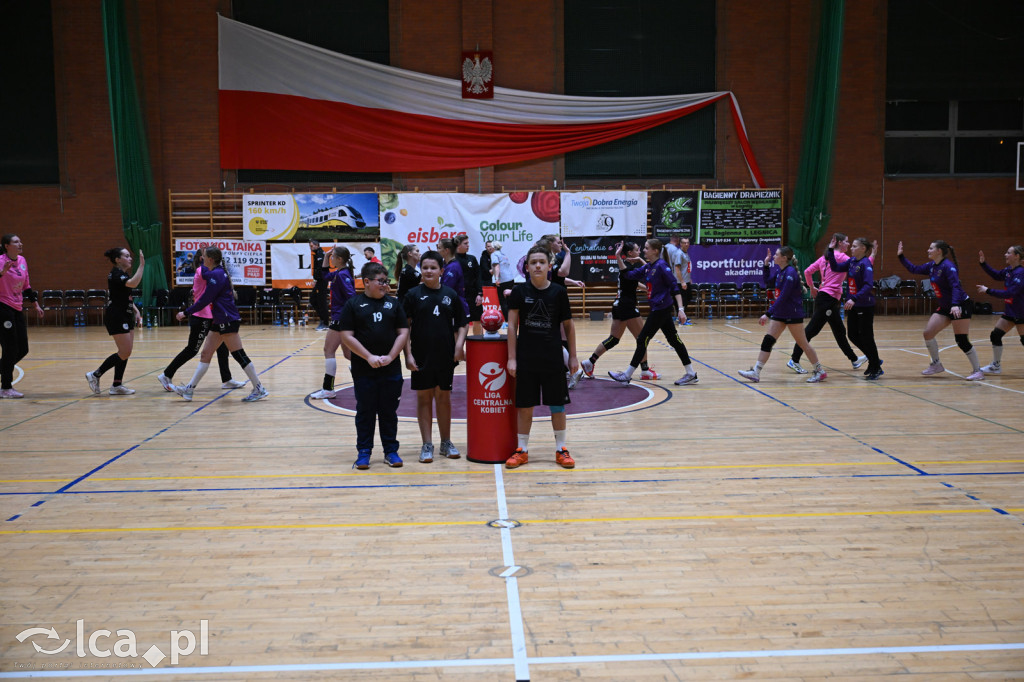 EISBERG Dziewiątka Legnica rozbiła Sambor Tczew