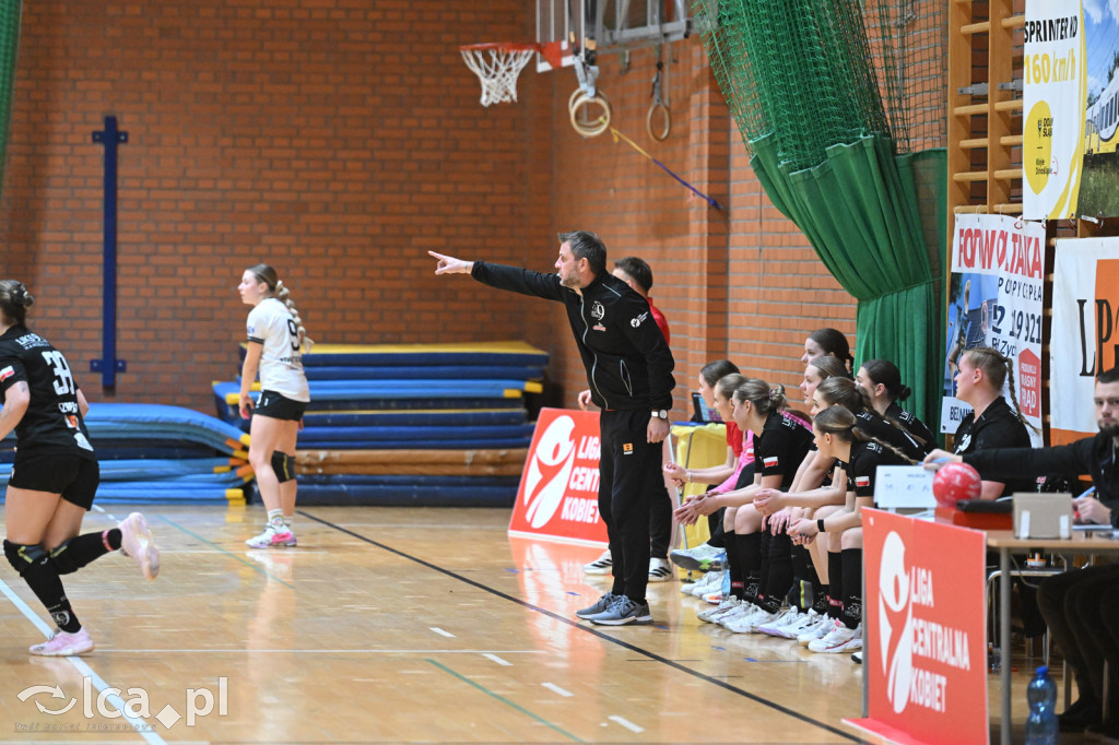 EISBERG Dziewiątka Legnica rozbiła Sambor Tczew