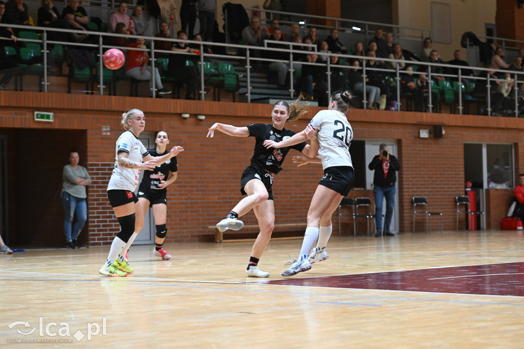 EISBERG Dziewiątka Legnica rozbiła Sambor Tczew