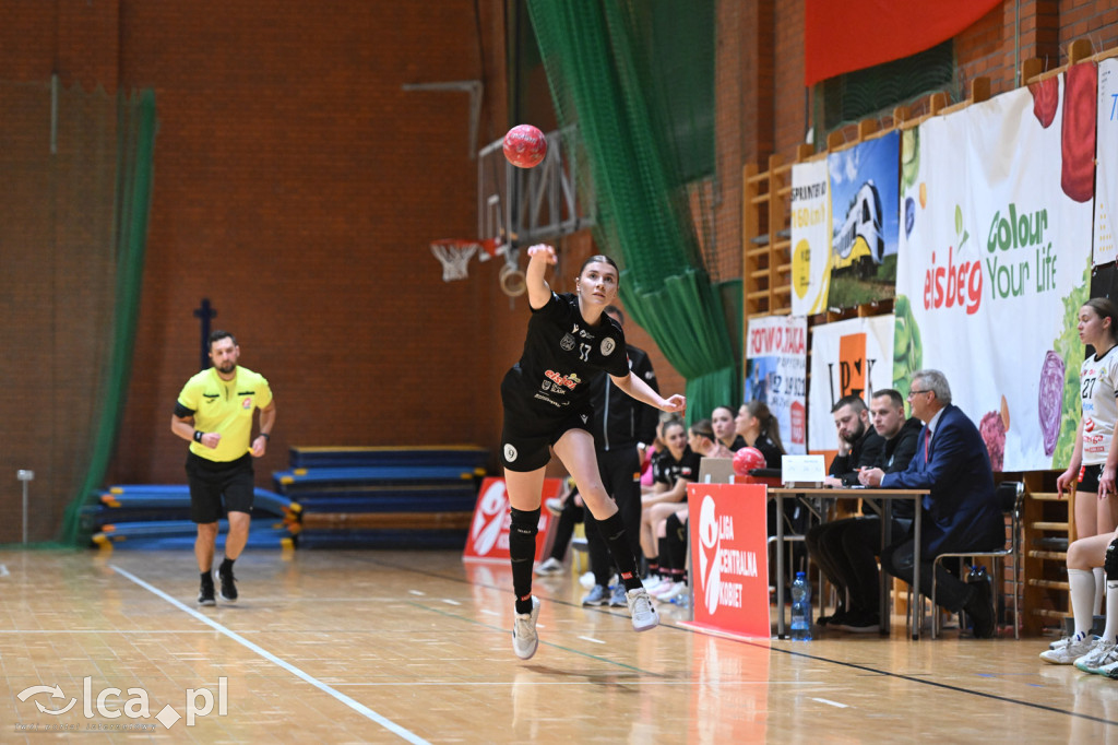 EISBERG Dziewiątka Legnica rozbiła Sambor Tczew