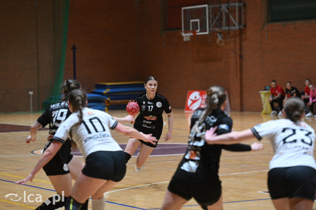 EISBERG Dziewiątka Legnica rozbiła Sambor Tczew