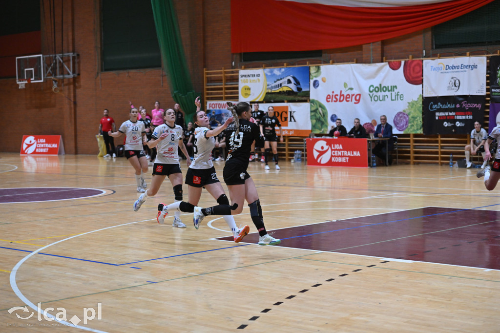EISBERG Dziewiątka Legnica rozbiła Sambor Tczew