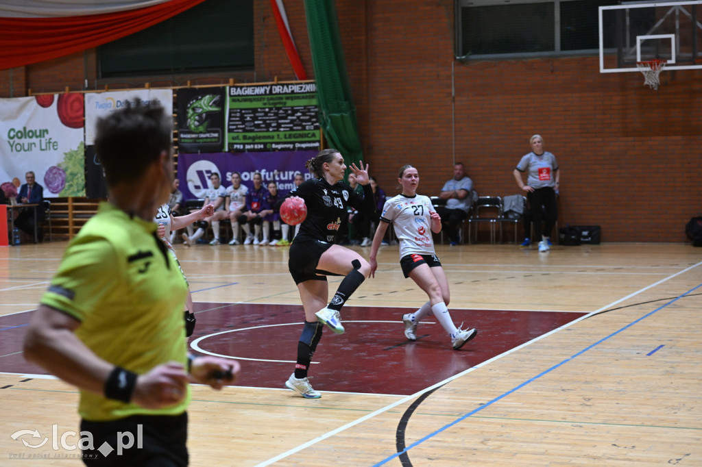 EISBERG Dziewiątka Legnica rozbiła Sambor Tczew