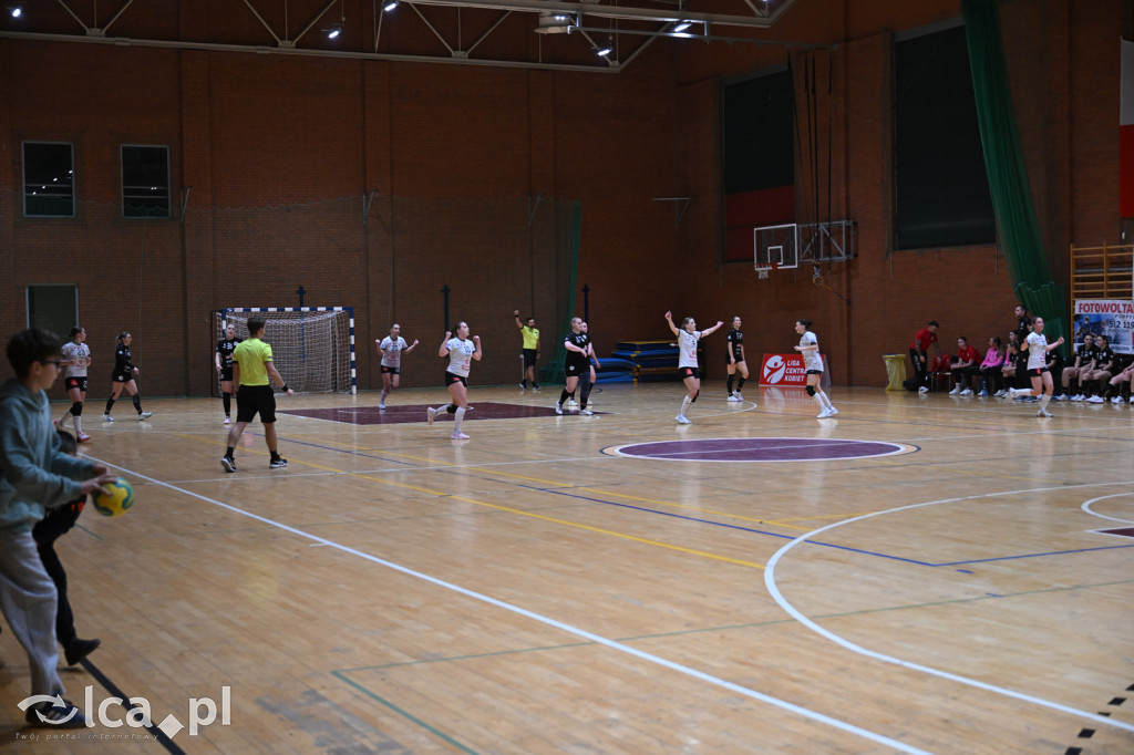 EISBERG Dziewiątka Legnica rozbiła Sambor Tczew