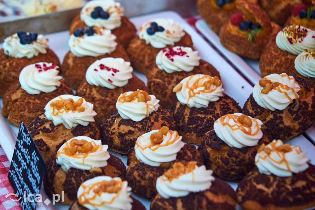 Targowisko w Bartoszowie kusi świątecznym klimatem