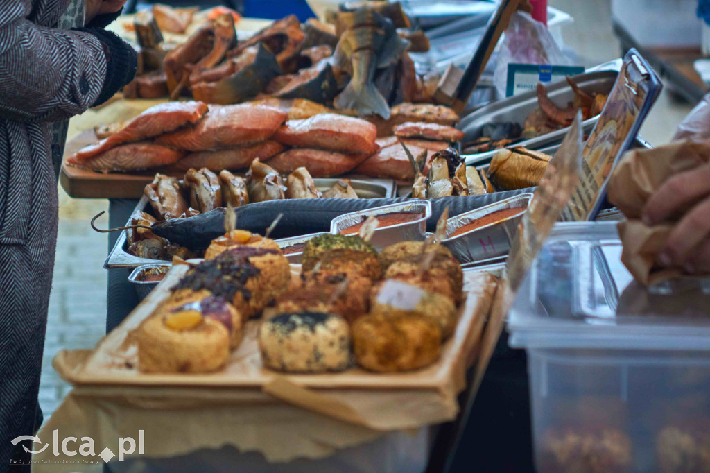 Targowisko w Bartoszowie kusi świątecznym klimatem