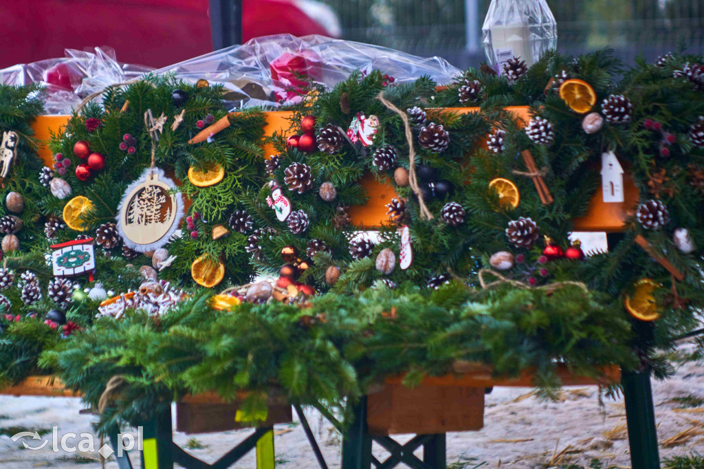 Targowisko w Bartoszowie kusi świątecznym klimatem