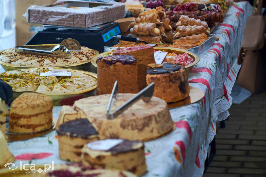 Targowisko w Bartoszowie kusi świątecznym klimatem