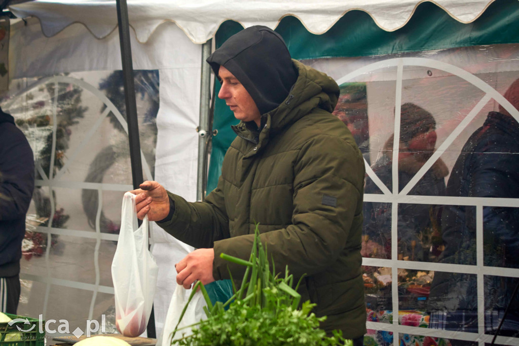 Targowisko w Bartoszowie kusi świątecznym klimatem