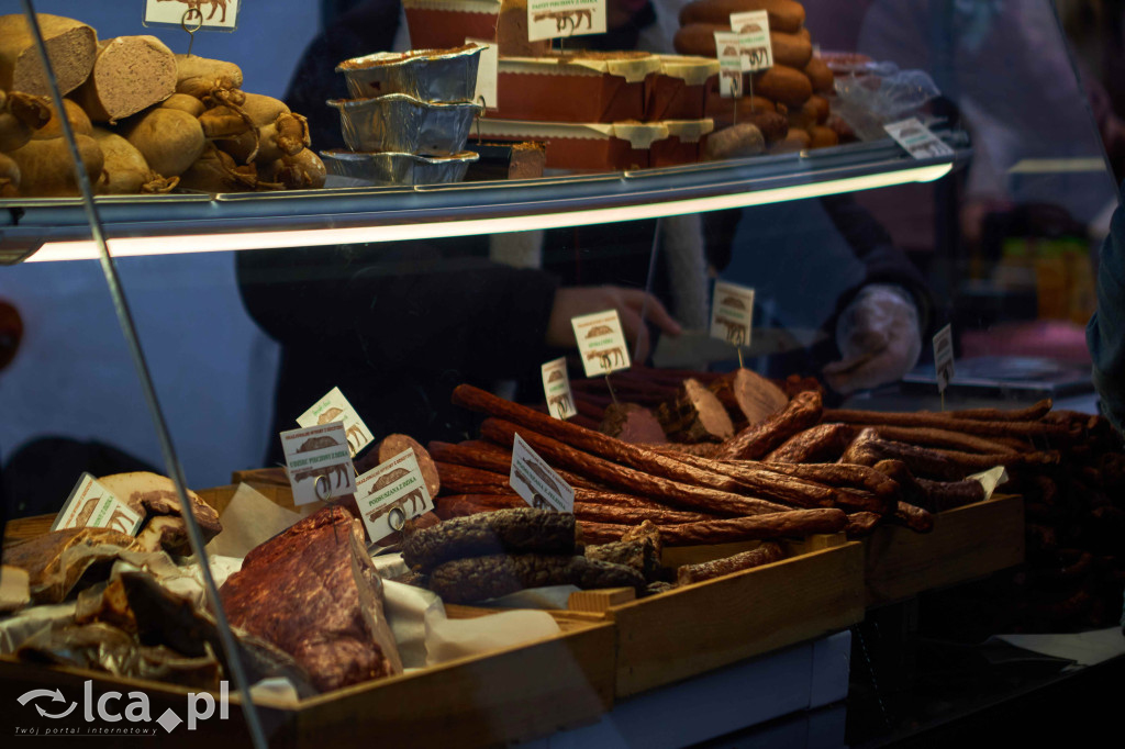 Targowisko w Bartoszowie kusi świątecznym klimatem