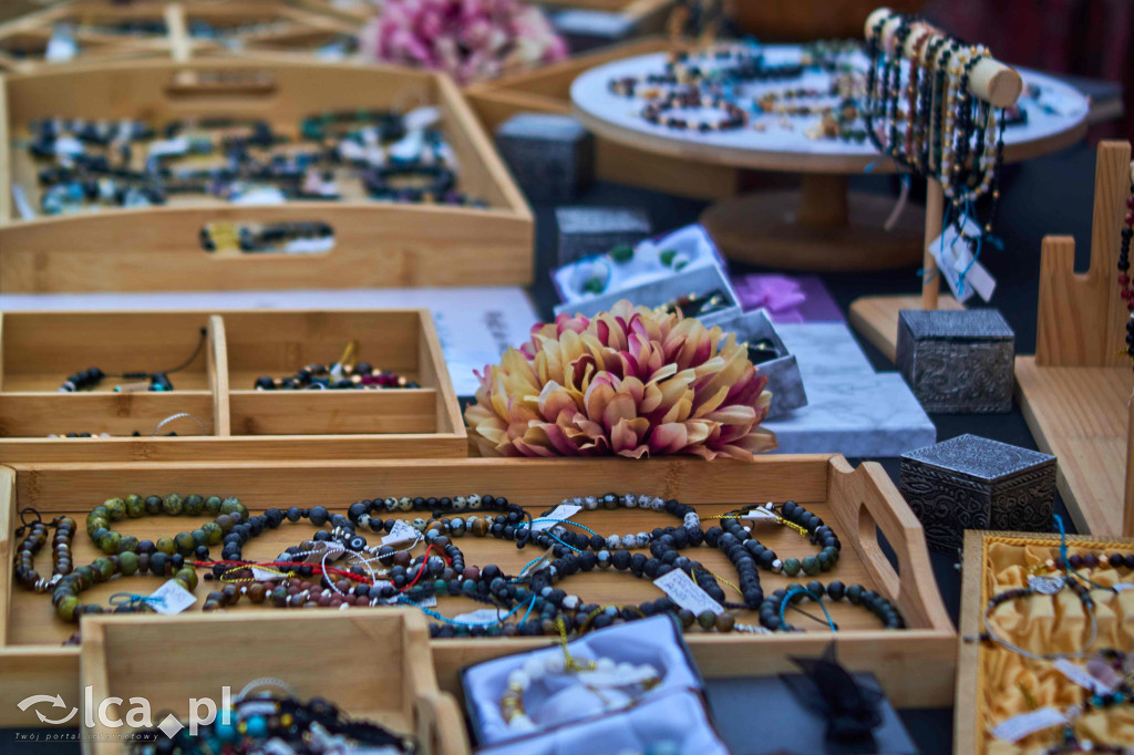 Targowisko w Bartoszowie kusi świątecznym klimatem