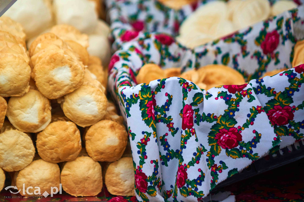Targowisko w Bartoszowie kusi świątecznym klimatem