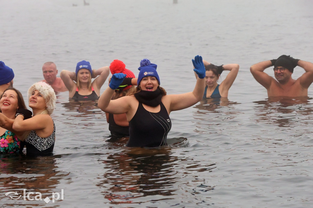 Legnickie Morsy w lodowatej wodzie