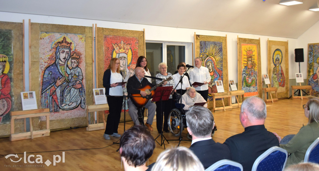 Wernisaż „Madonny Kresowe w mozaice recyklingowej”