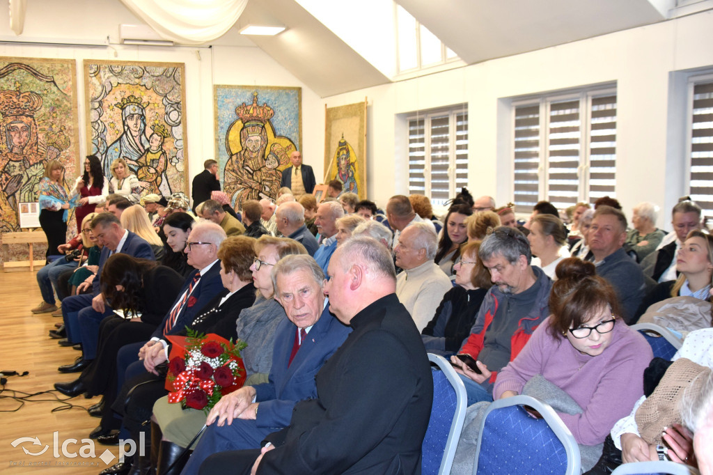 Wernisaż „Madonny Kresowe w mozaice recyklingowej”