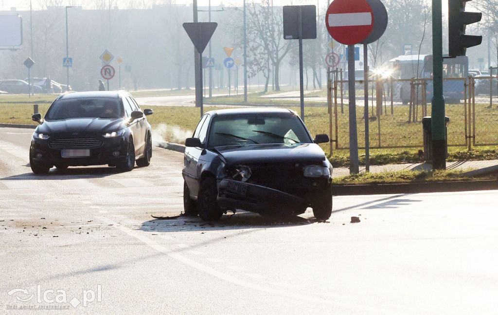 Wypadek na rondzie Niepodległości w Legnicy