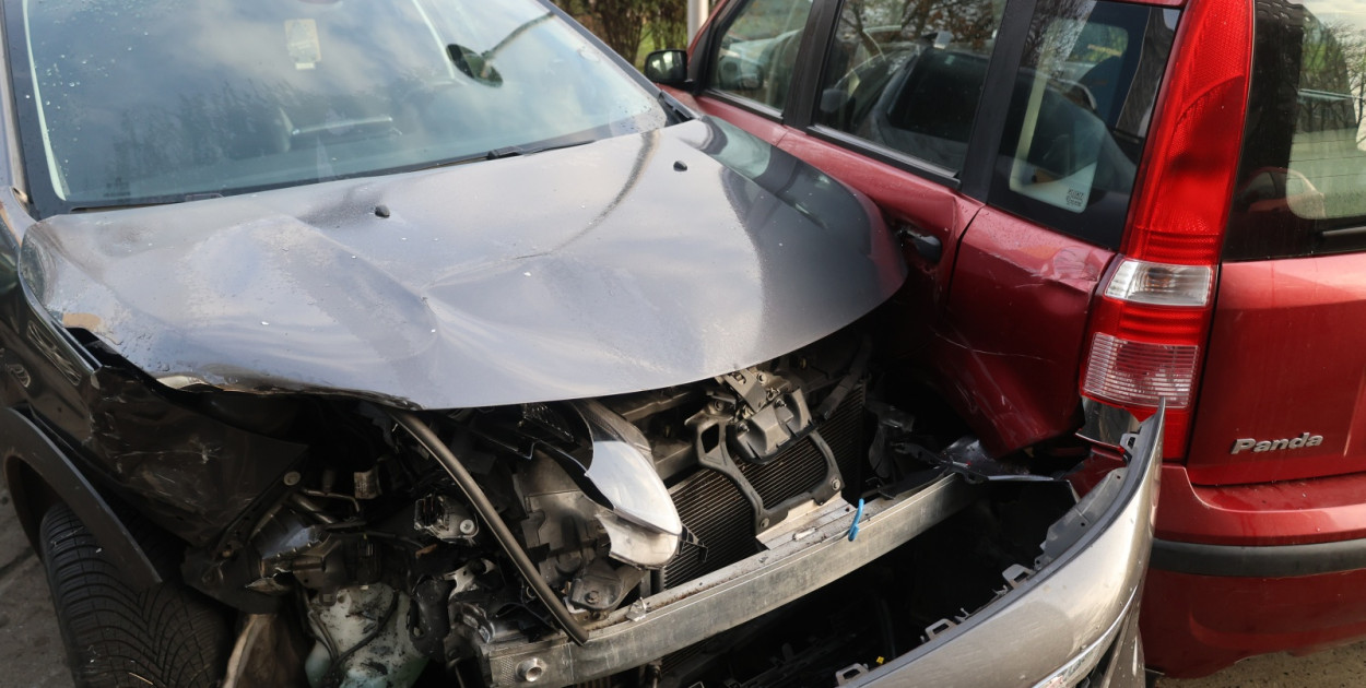 Nocna kolizja. Uszkodzonych sześć aut