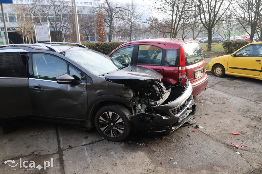 Nocna kolizja. Uszkodzonych sześć aut
