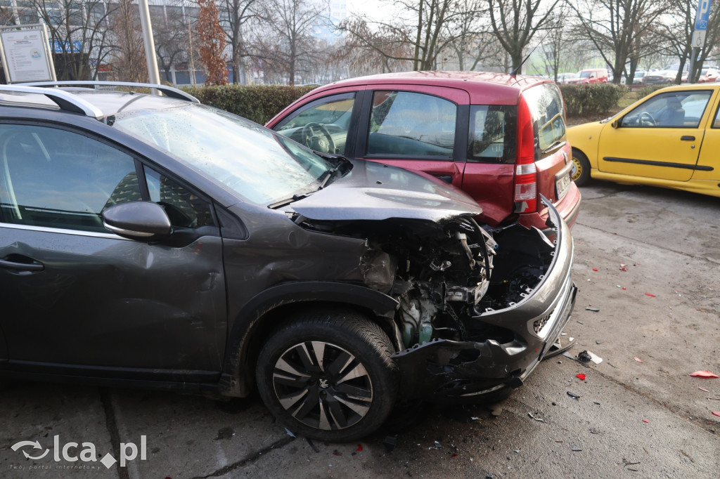 Nocna kolizja. Uszkodzonych sześć aut