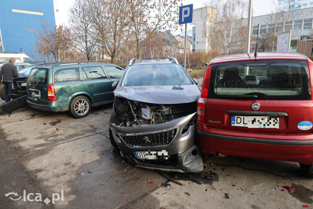 Nocna kolizja. Uszkodzonych sześć aut