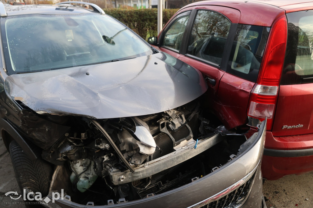 Nocna kolizja. Uszkodzonych sześć aut