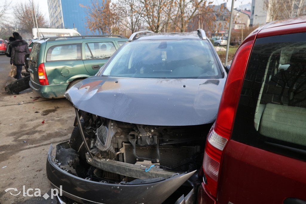 Nocna kolizja. Uszkodzonych sześć aut