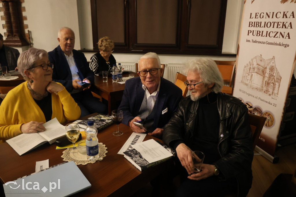 Pełna sala na promocji „Zapisany we wspomnieniach”