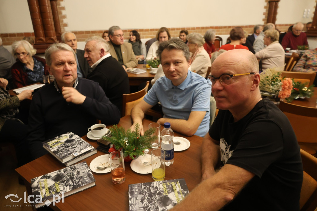 Pełna sala na promocji „Zapisany we wspomnieniach”