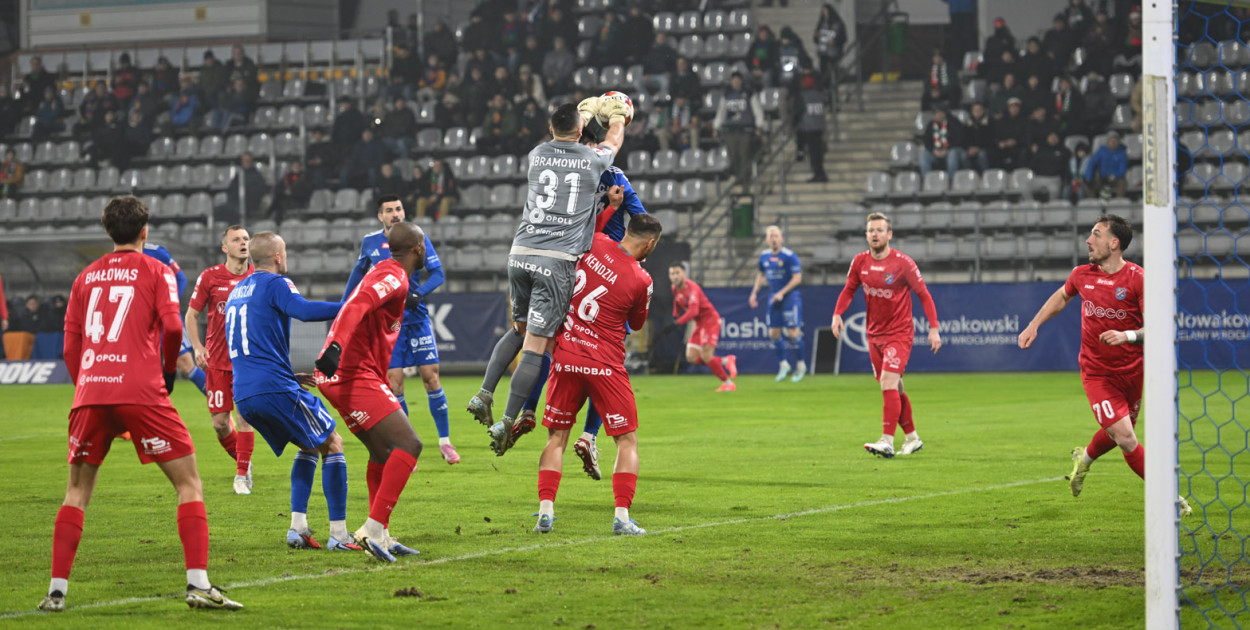 Miedź wygrywa z Odrą w końcówce