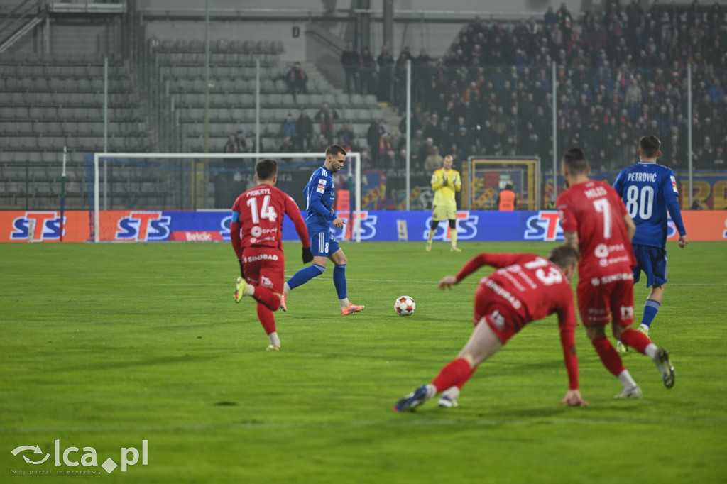 Miedź wygrywa z Odrą w końcówce