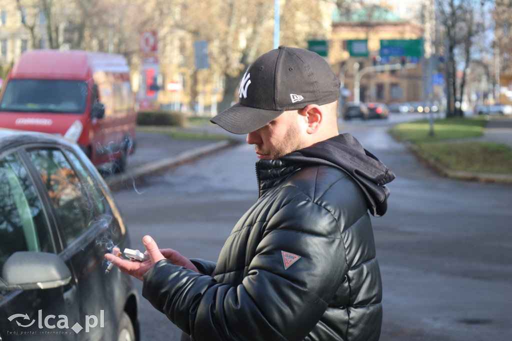 Ponad 50 osób na charytatywnym spacerze po Legnicy