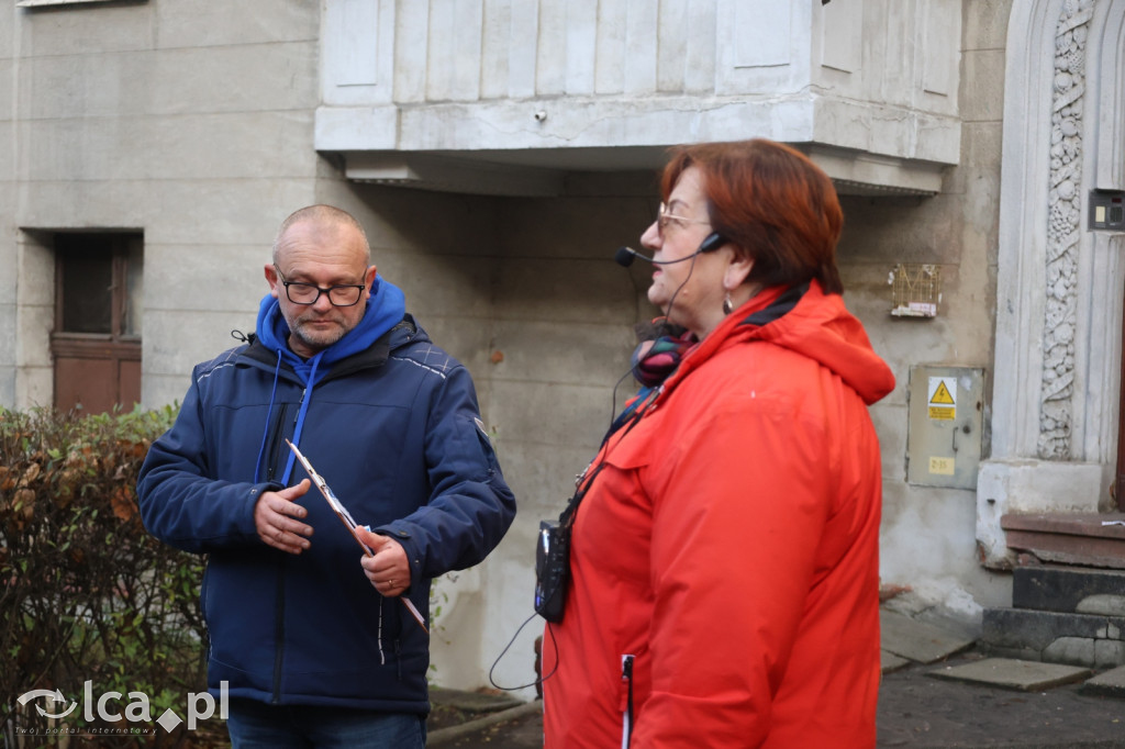 Ponad 50 osób na charytatywnym spacerze po Legnicy