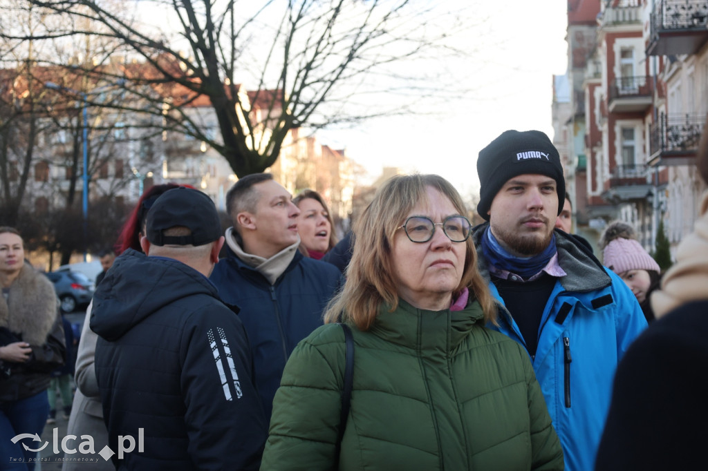 Ponad 50 osób na charytatywnym spacerze po Legnicy