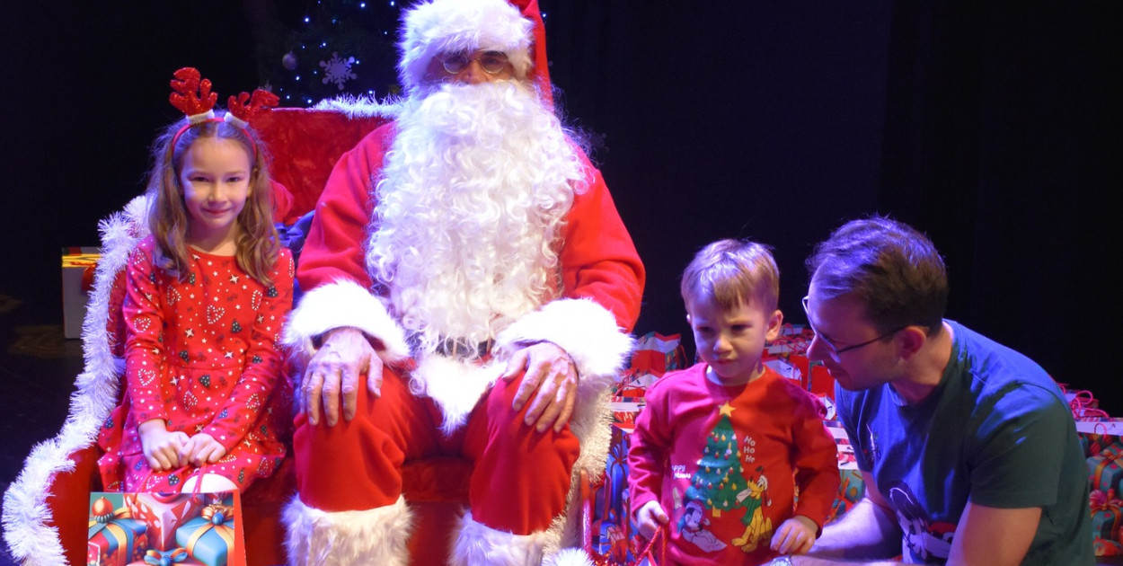 Mikołajkowa zabawa w MCK