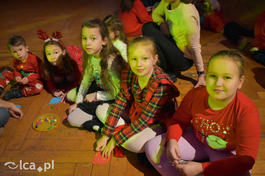 Mikołajkowa zabawa w MCK