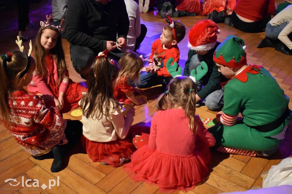 Mikołajkowa zabawa w MCK
