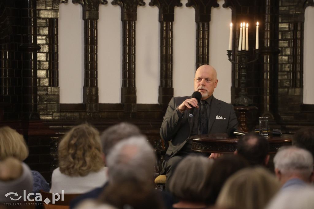 Spotkanie z Markiem Krajewskim w Legnicy